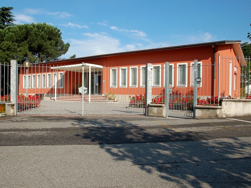 scuolainfanziapaoloVI.jpg (457 KB)