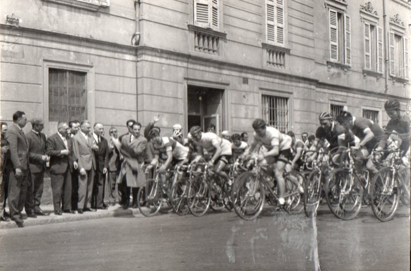 1_ciclismo_aprile_59.jpg (104 KB)