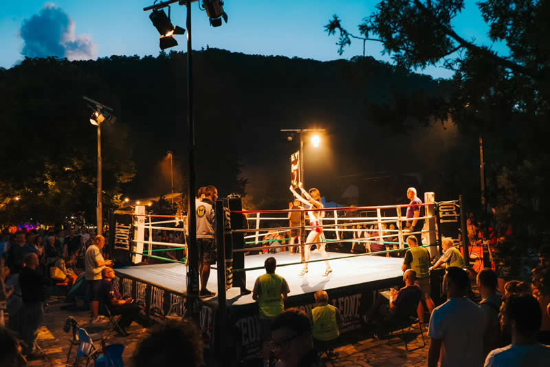 consonno_boxe2.jpg (67 KB)