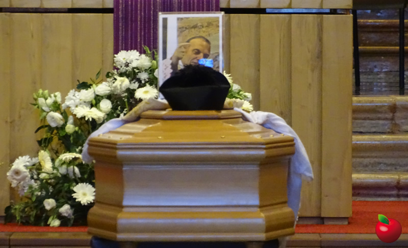 funeralidonmarco3.jpg (123 KB)