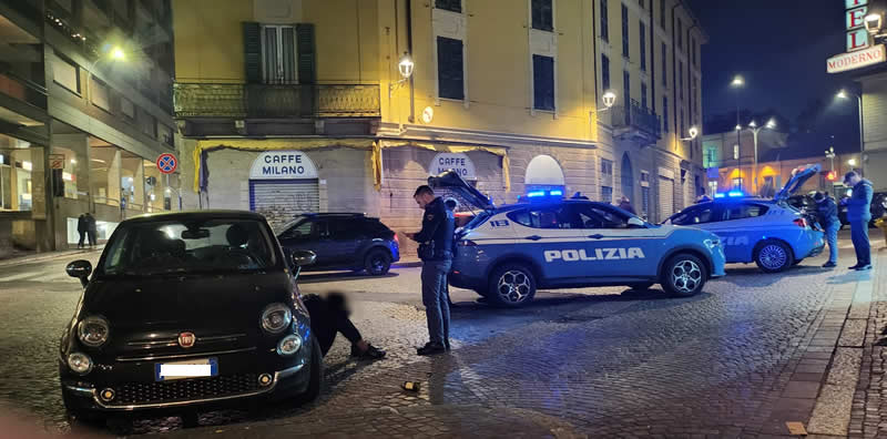 lecco-polizia1.jpg (56 KB)