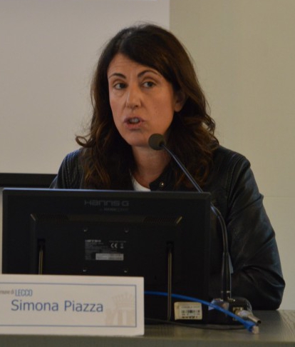 Simona_Piazza_TRECCANI.JPG (84 KB)