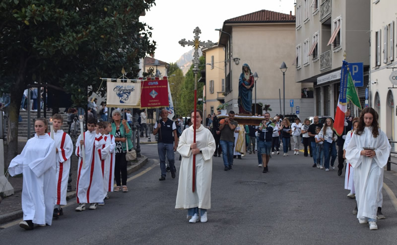 olginateprocessione__5_.jpg (112 KB)