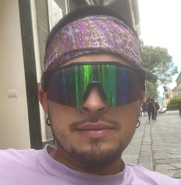 ThomasLes.jpg (97 KB)