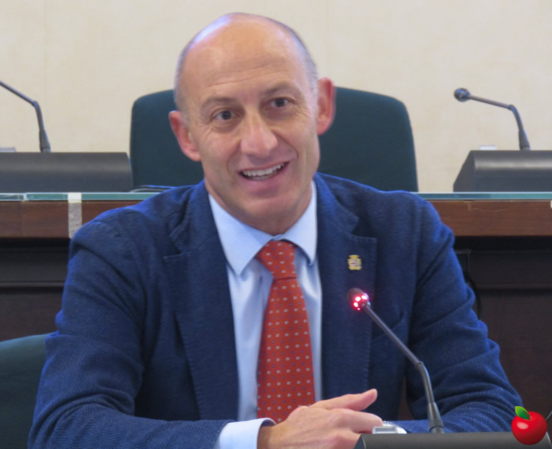 conferenzafineanno__1_.jpg (81 KB)