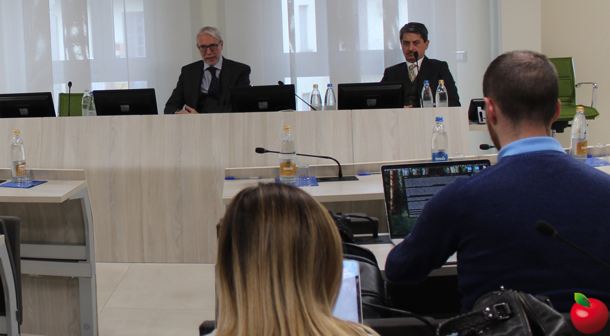 confindustrialecco4.jpg (196 KB)