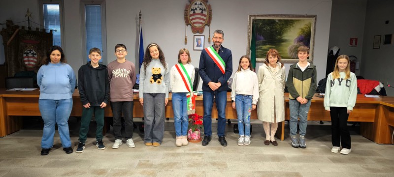 consiglioragazzimandello1.jpeg (75 KB)