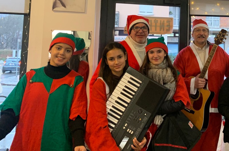 manzonicalolzionatale__4_.jpg (106 KB)