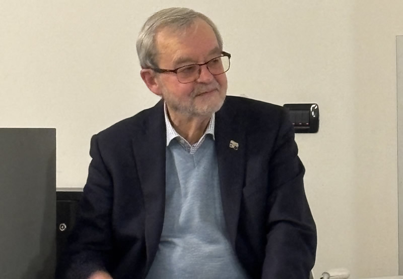 mostrafestival__7_.jpg (49 KB)