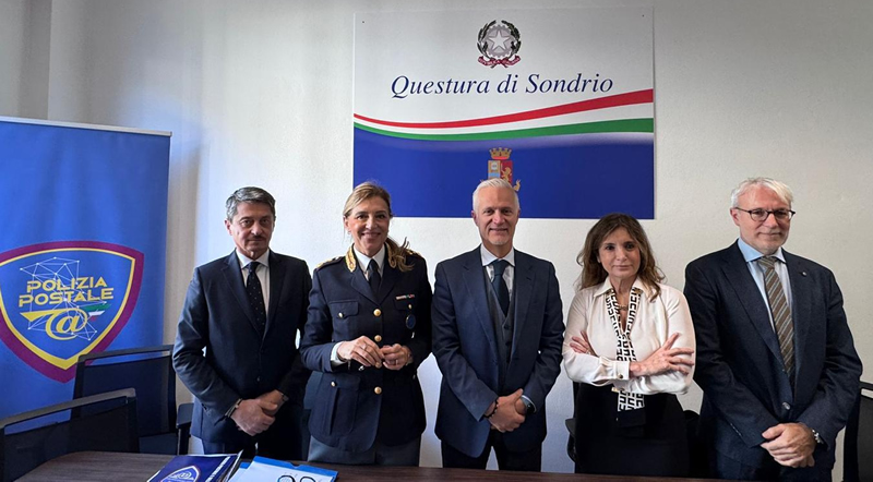 questura_confindustria.jpg (209 KB)