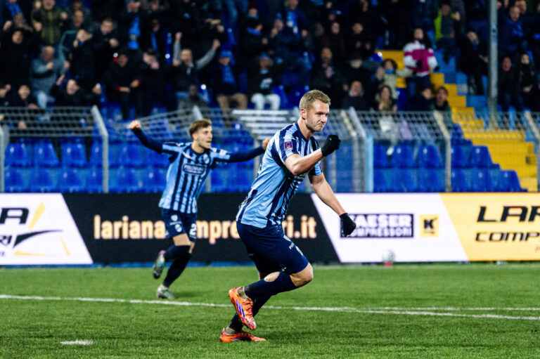 sipossky.jpg (101 KB)