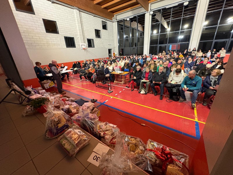 tombolataprimaluna__1_.jpg (158 KB)