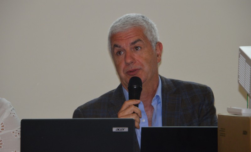 03_Marco_Santarelli_mob.JPG (72 KB)