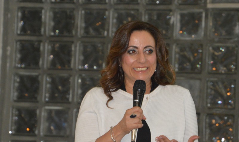 04_Agnese_Massaro_mob.JPG (166 KB)