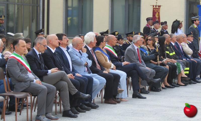 guardiadifinanzafesta__3_.jpg (114 KB)