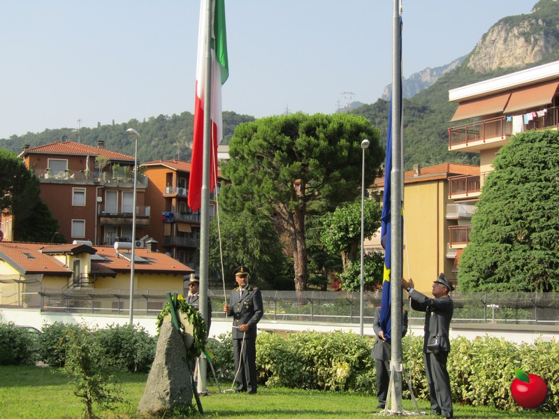 guardiadifinanzafesta__9_.jpg (195 KB)