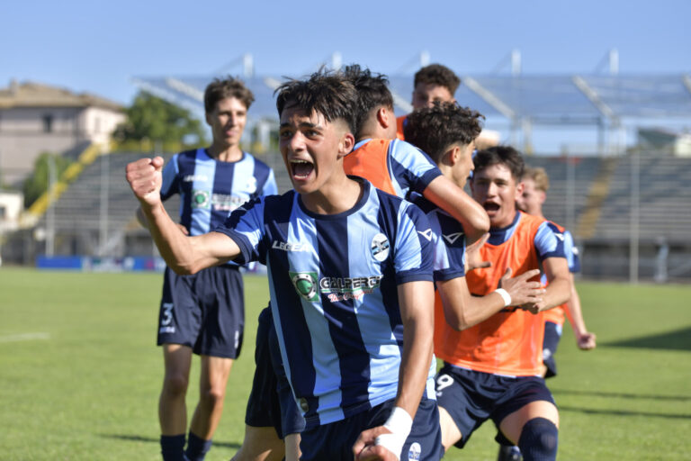 under15campione5.jpg (76 KB)