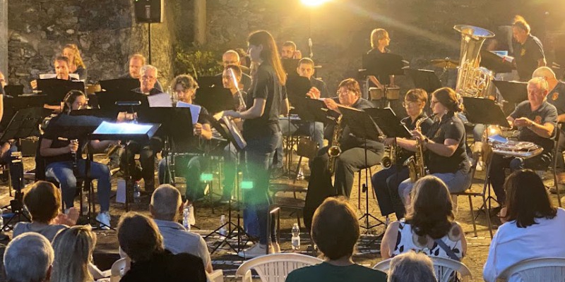 concertobandadorio1.jpg (236 KB)