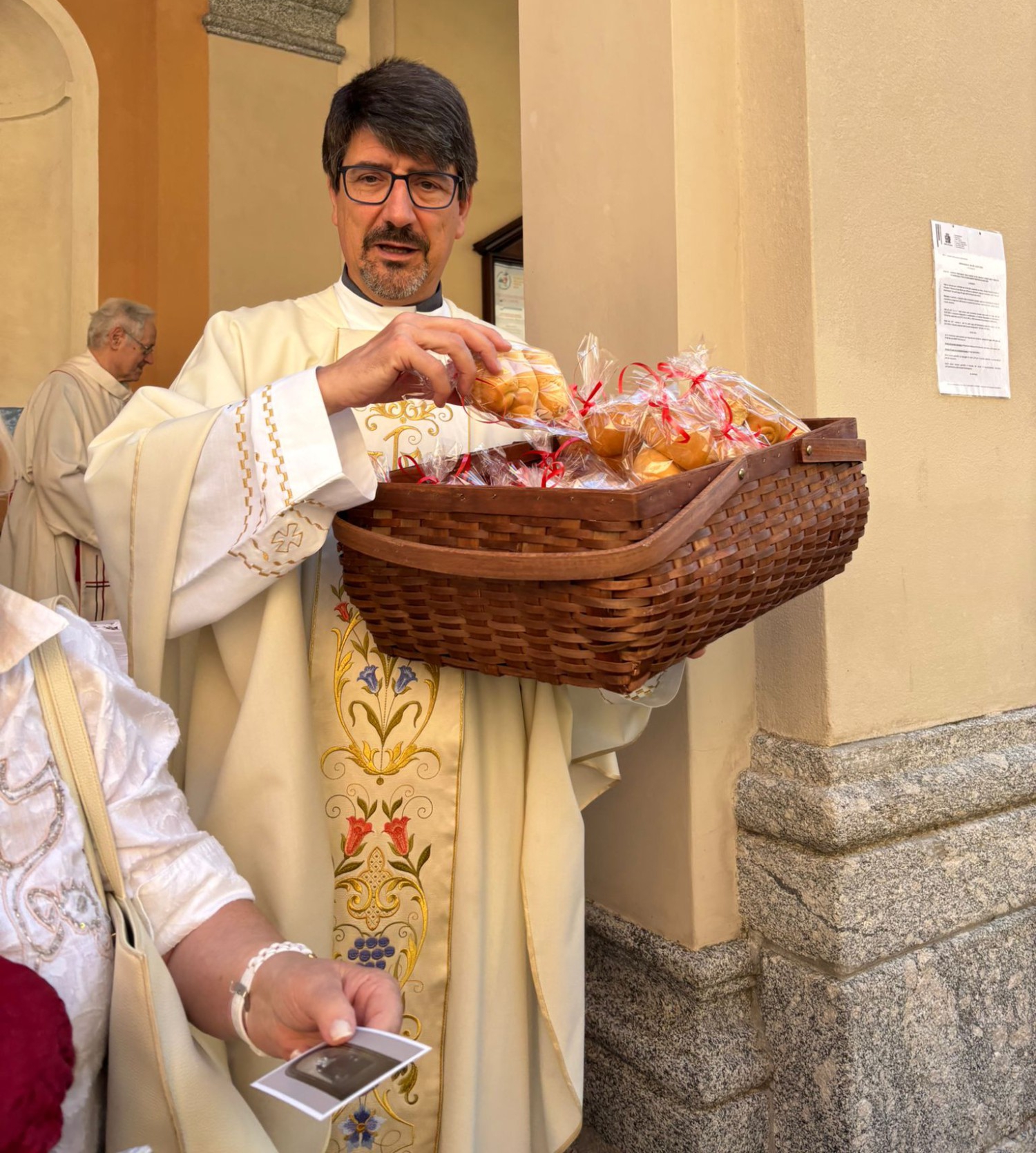 santamartamichini1.jpg (1.15 MB)