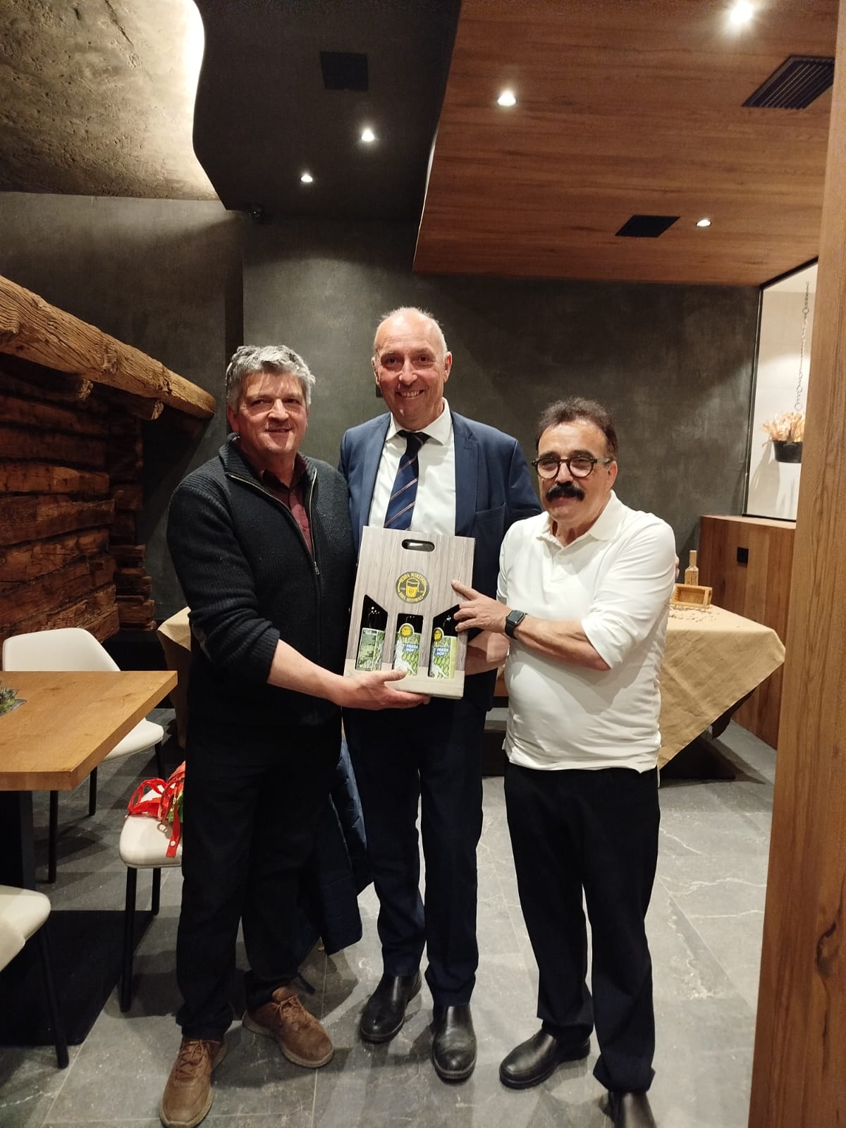 LivignoSlowGalbiate__3_.jpeg (189 KB)