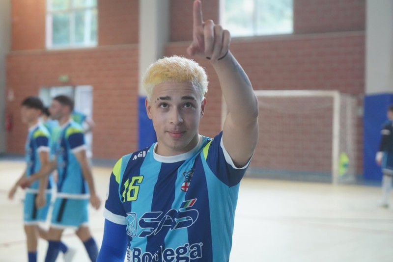 LcCalcioCinque.jpg (63 KB)