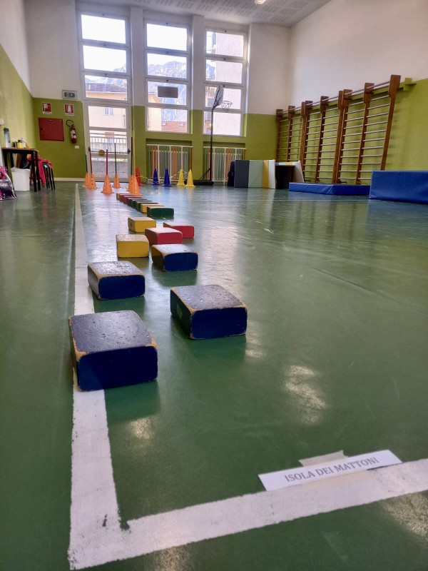 Palestra.jpg (94 KB)