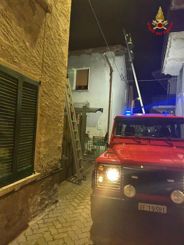 Primaluna_vvf.jpeg (118 KB)