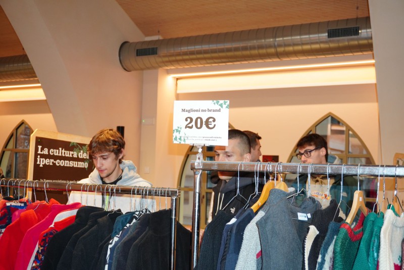 Revolution-moda_sostenibile-6.jpg (101 KB)