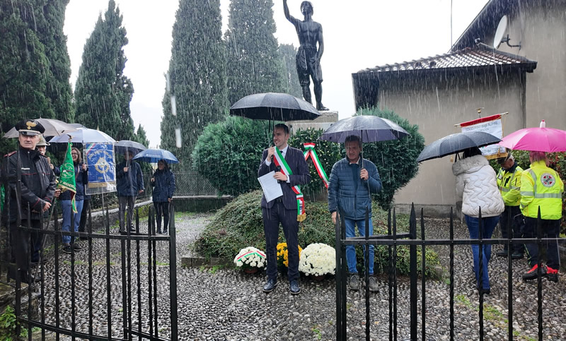 abbadia4novembre__5_.jpg (176 KB)