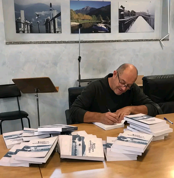 curionilibro__1_.jpg (226 KB)