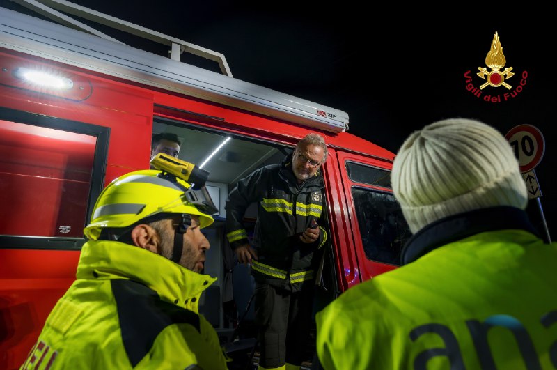 esercitazionegalleria7.jpg (79 KB)