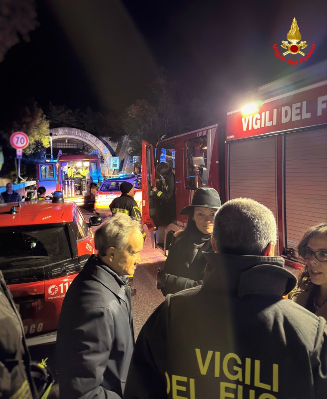 esercitazionegalleria9.jpg (108 KB)