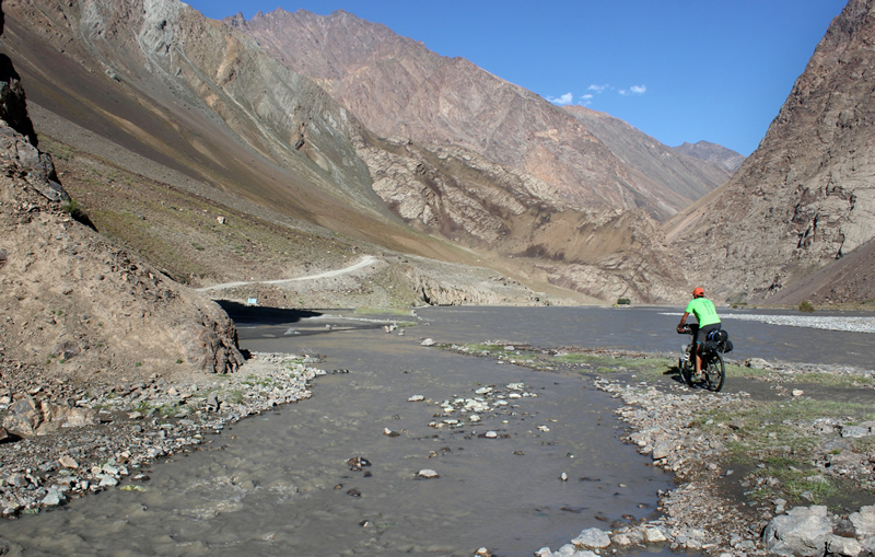 flavio_uoei__1_.jpg (403 KB)