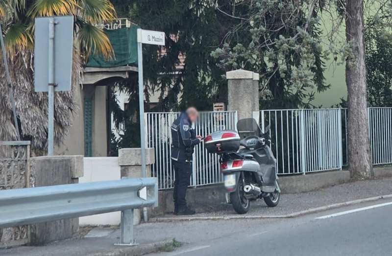 scooter.jpg (119 KB)