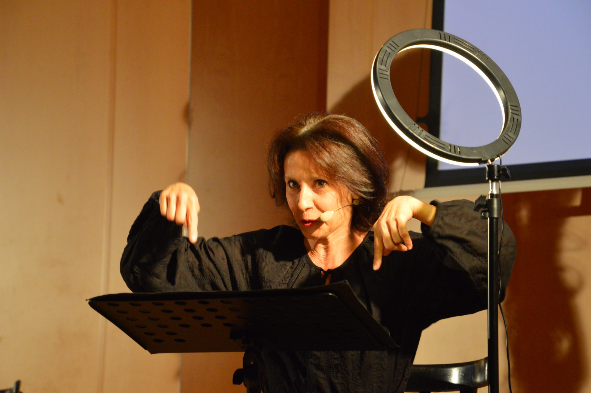 Debora_Mancini__2_.JPG (335 KB)