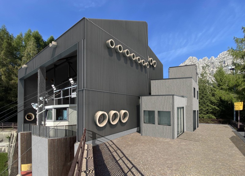 Stazione-a-monte_reference.jpg (129 KB)