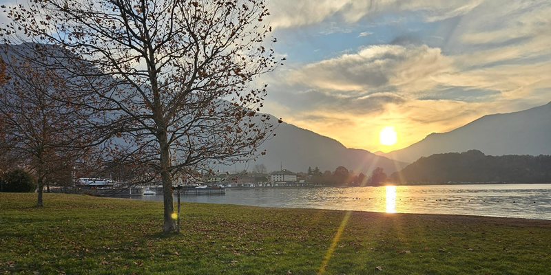 Tramonto autunnale a Colico