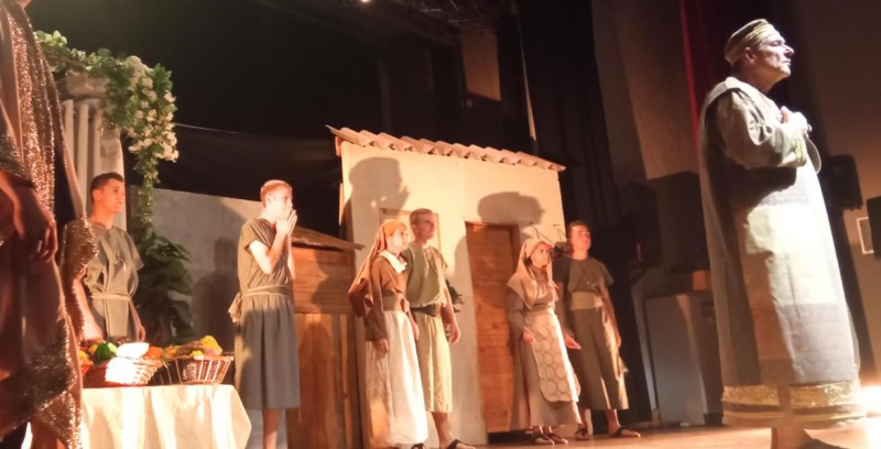 mandellocomunita2.jpg (67 KB)