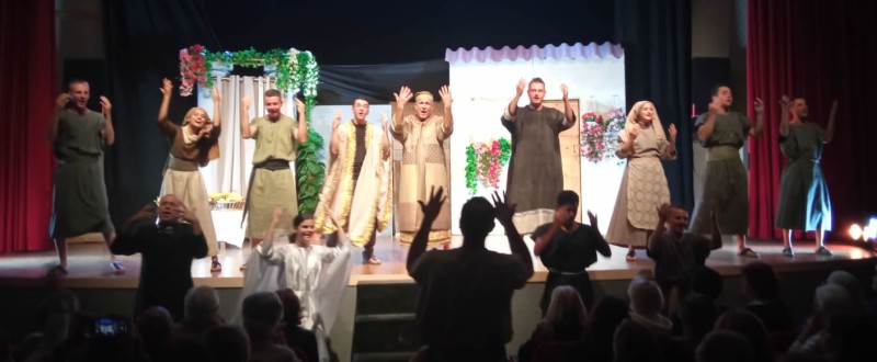 mandellocomunita3.jpg (54 KB)