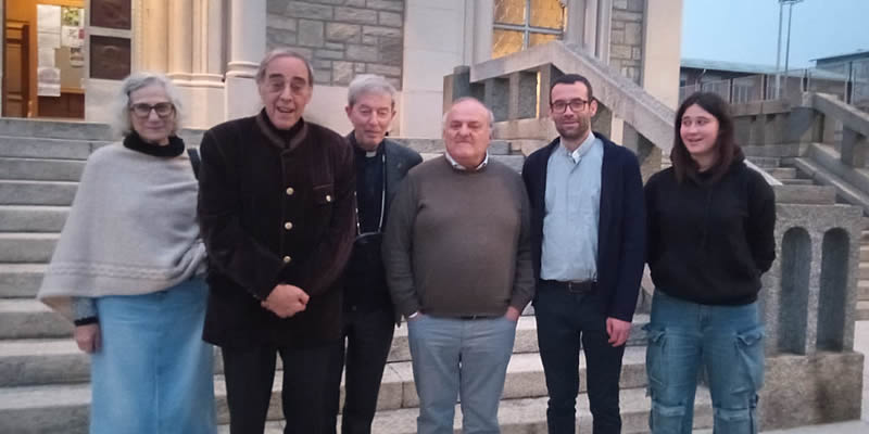 mandelloprete1.jpg (40 KB)