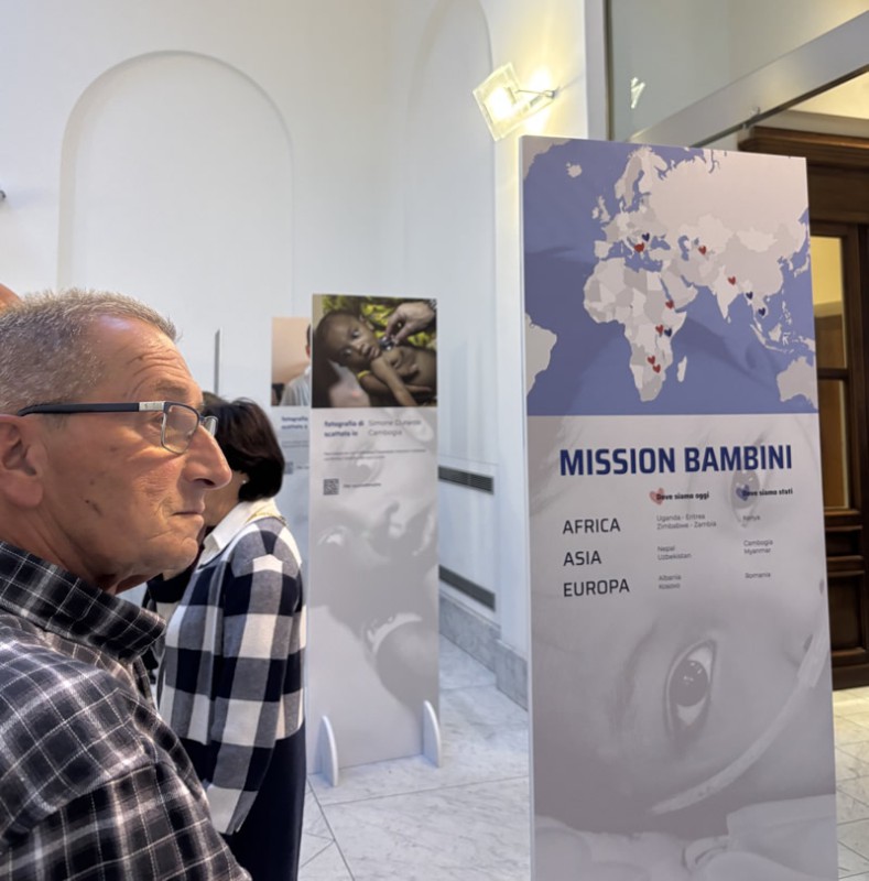 mostramissionbambini__6_.jpg (96 KB)