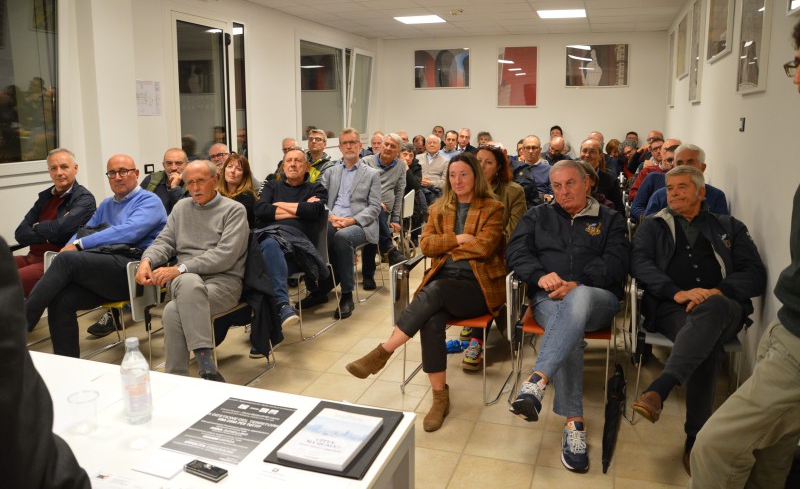 serataurbanistica__3_.JPG (243 KB)