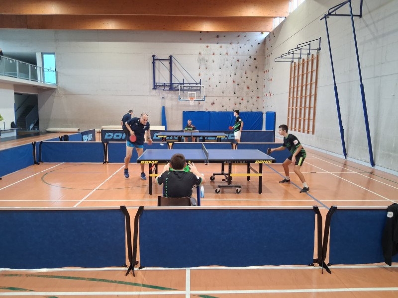 tennis_tavolo4.jpg (111 KB)