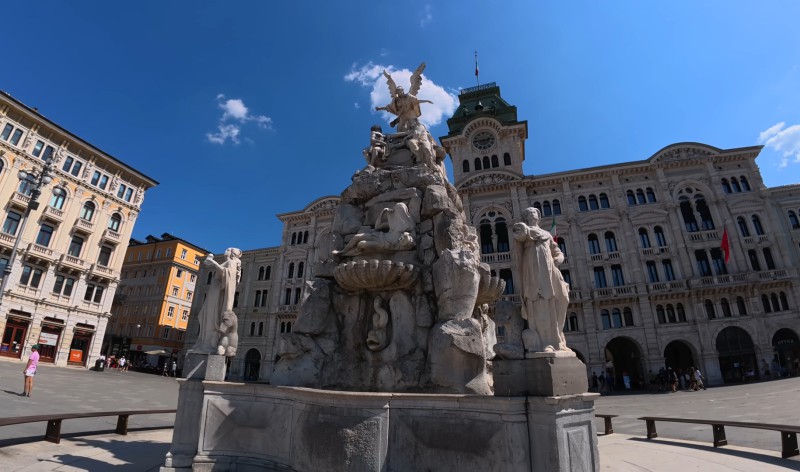 trieste2.jpg (89 KB)