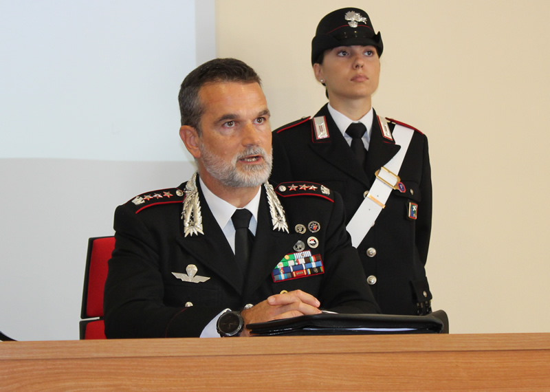 leccoconferenzacc1.jpg (112 KB)