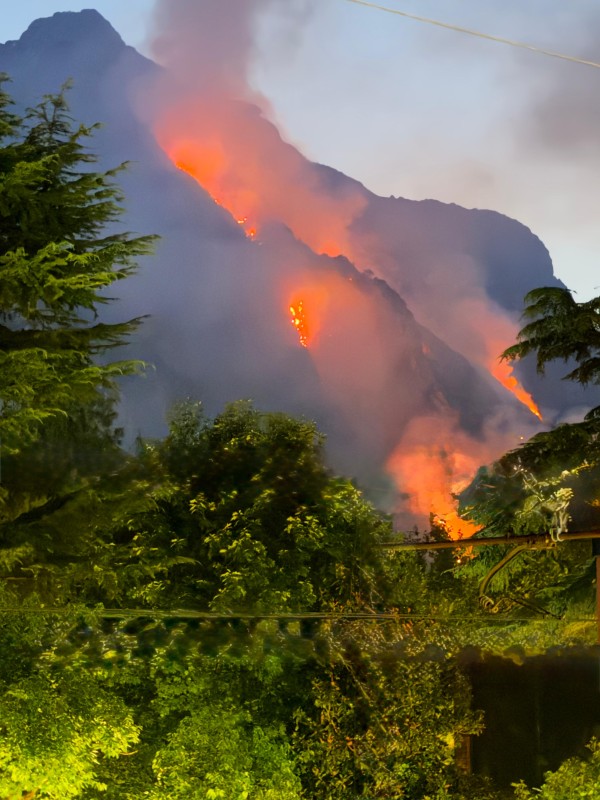 incendiomoregallonotte1.jpg (115 KB)