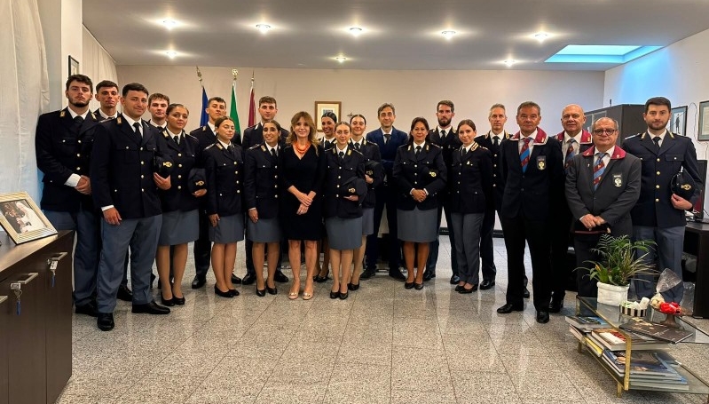 nuovipoliziotti1.jpg (260 KB)