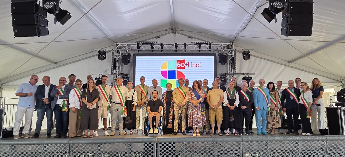 sagrainaugurazione5.jpg (560 KB)