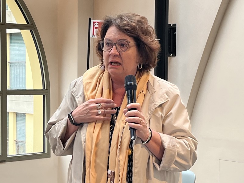 Damaris_Rovida.jpg (98 KB)