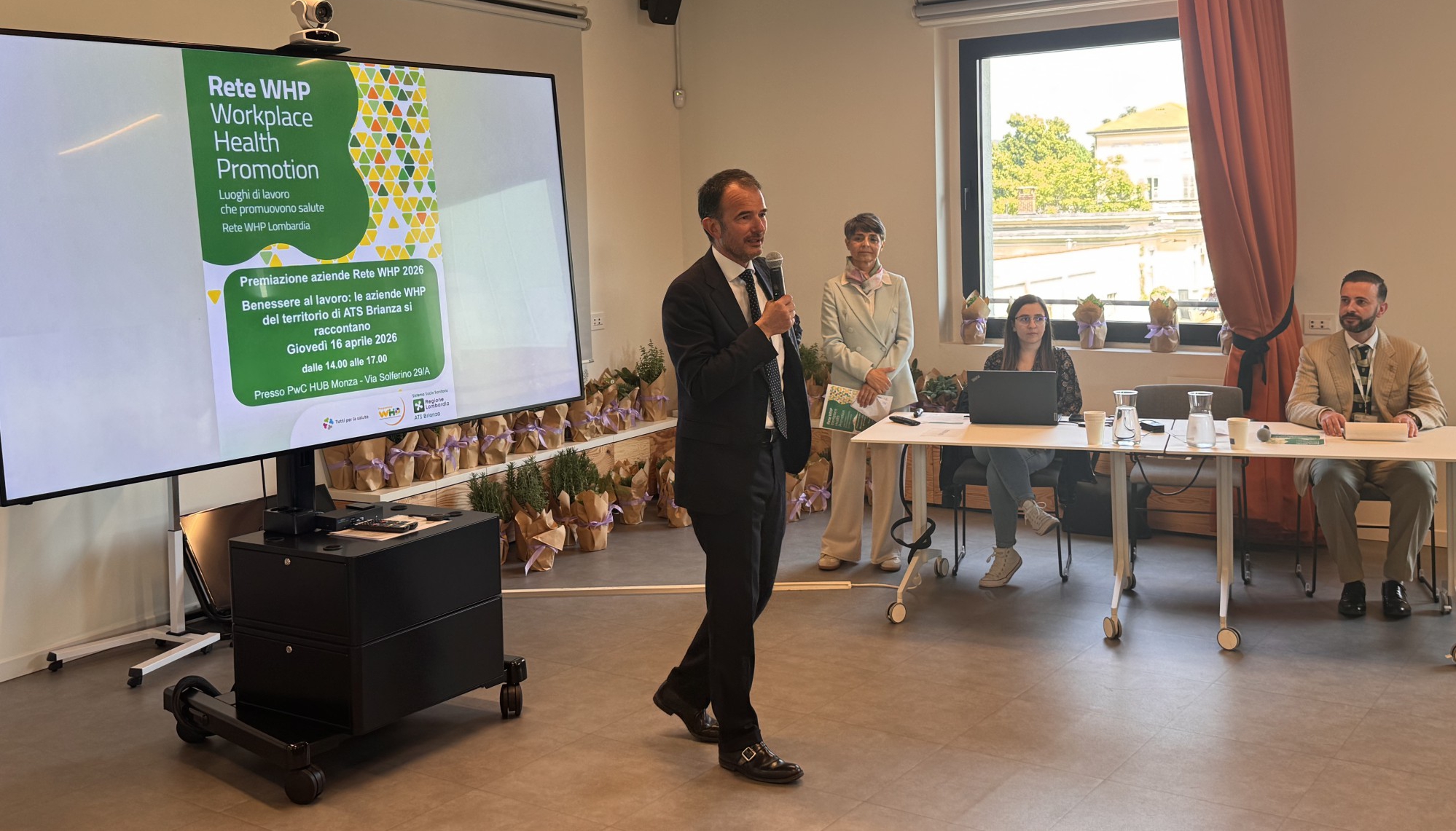 IMG_5006.jpg (990 KB)